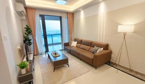 Two-Bedroom Deluxe Apartment with Ocean View