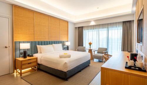 Deluxe King Room