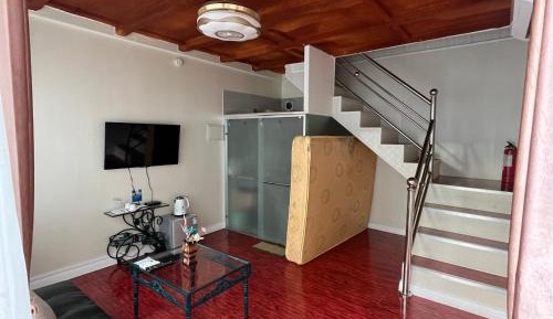 Deluxe Room (2 Adults + 1 Child)