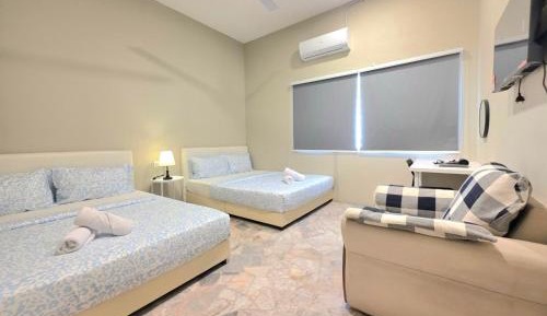 Quadruple Room with Shared Bathroom