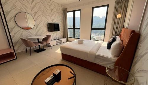 Studio with Mountain View