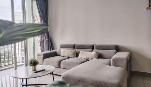Three-Bedroom Apartment with Park View