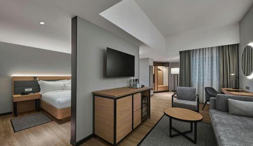 One-Bedroom Family King Suite with Sofa Bed 