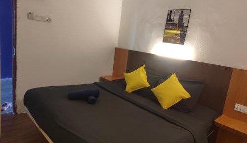 Standard King Room