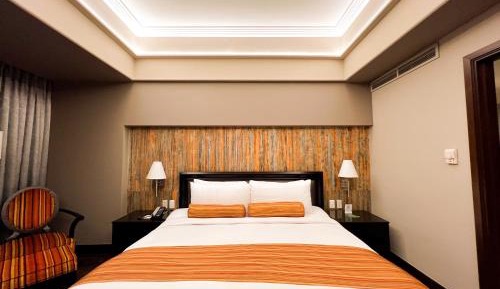 Executive Suite - Main Wing