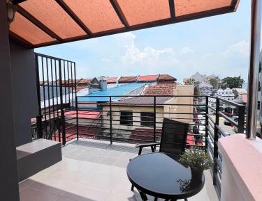 Queen Room with Balcony