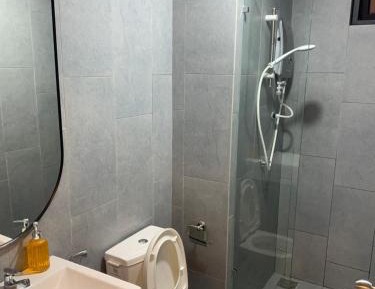 Queen Room with Shared Bathroom