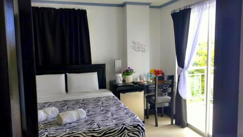 Deluxe Double Room with Garden View