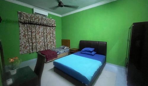 Four-Bedroom Apartment