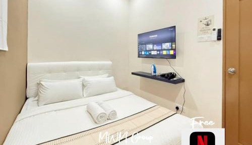 Standard Double Room with Shared Bathroom