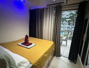 One-Bedroom Family Apartment