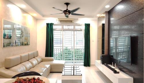 Apartment with City View
