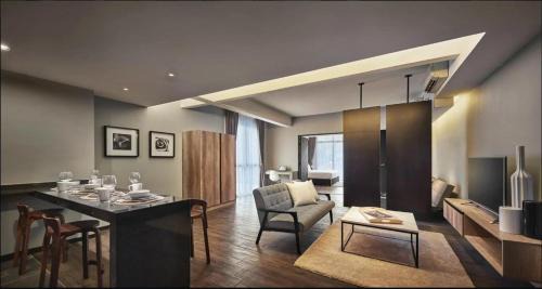 Premier Suite King