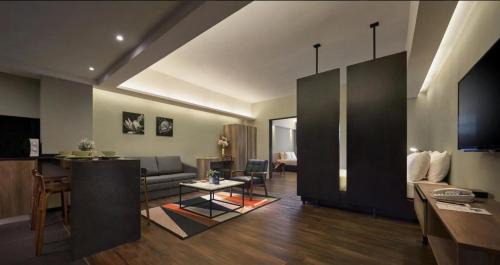 Family Suite King