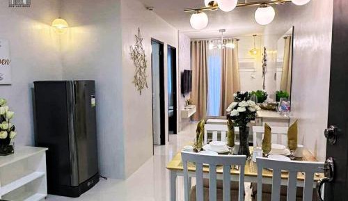 Two-Bedroom Deluxe Apartment with Balcony
