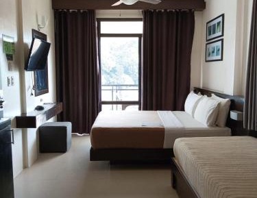 Queen Room with Garden View