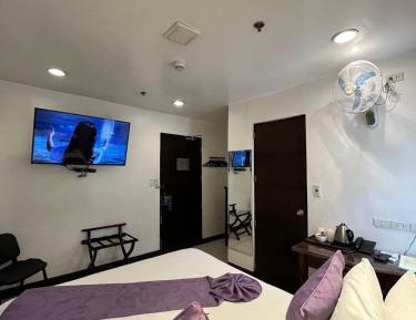 N25 Deluxe Room 