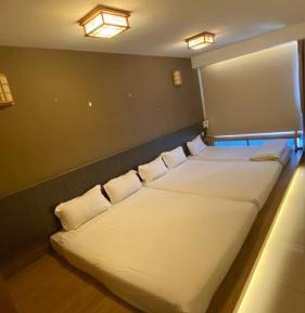 Japanese-Style Room