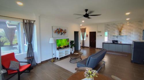 King Studio with Sofa Bed