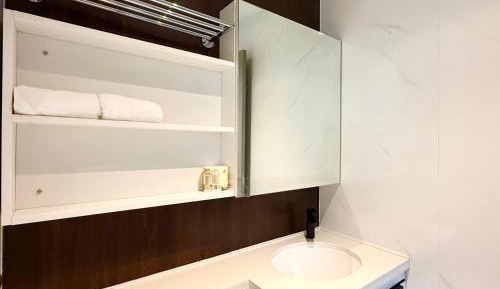 Two-Bedroom Deluxe Apartment with Ocean View