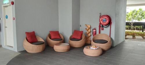Queen Room with Pool View