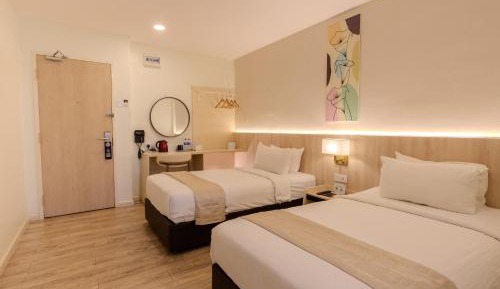 Deluxe Twin Room