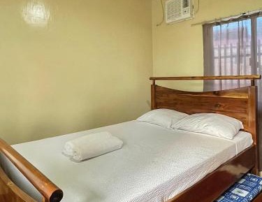 Deluxe Room (2 Adults + 1 Child)