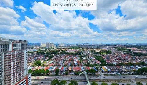 Two-Bedroom Apartment with City View