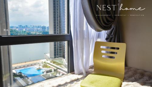 Three-Bedroom Apartment with Sea View