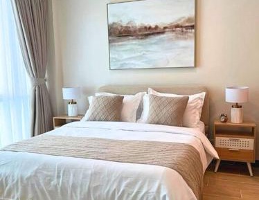 Two-Bedroom Apartment with Balcony and Sea View