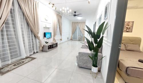 Three-Bedroom Townhouse