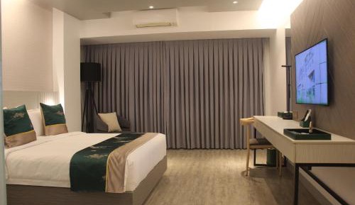 Queen Room