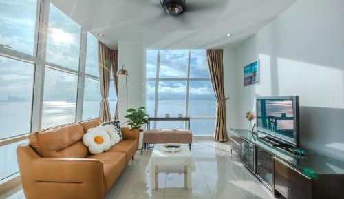 Family Two-Bedroom Apartment with View