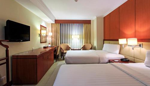 Parklane Twin or Double Plus Room