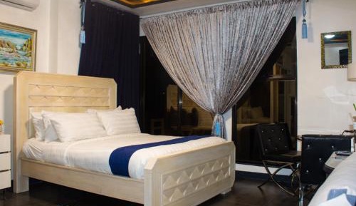 King Suite with Balcony