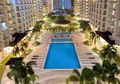 Apartment with Pool View 