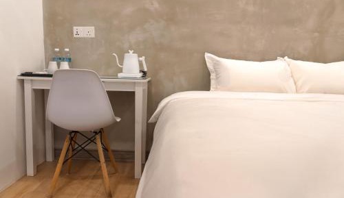 Standard King Room