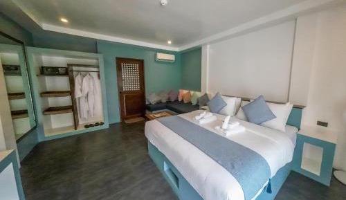 Deluxe Triple Room