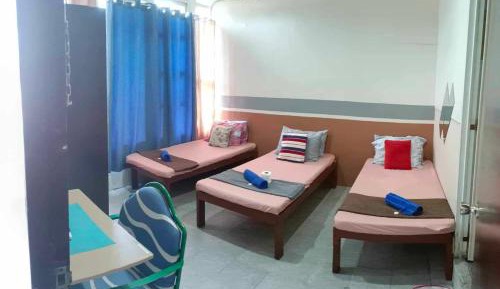 Economy Triple Room