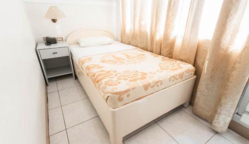 Large Single Room