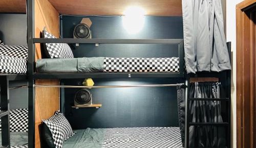 Bed in 8-Bed Mixed Dormitory Room
