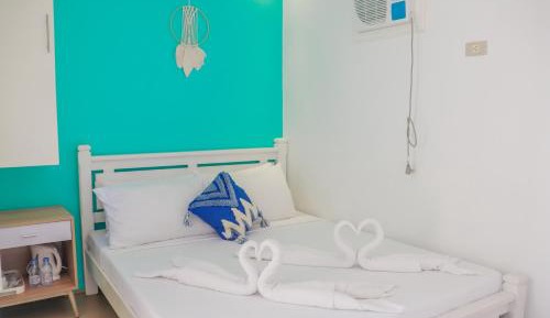 Deluxe Queen Suite