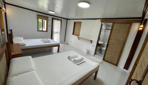 Studio with Garden View