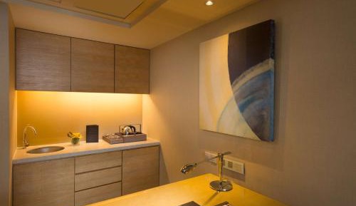 Executive King Suite with Lounge Access