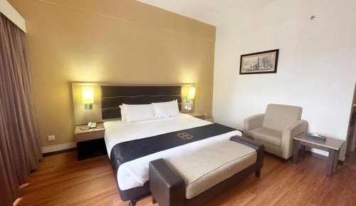 Superior King Room