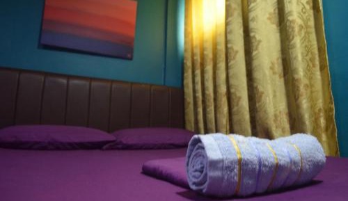 Deluxe Queen Room