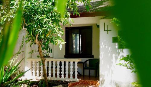 Deluxe Bungalow with Garden View