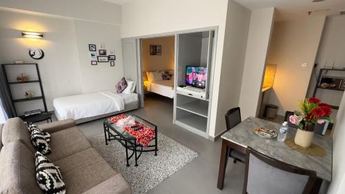 Junior Suite with Pool View