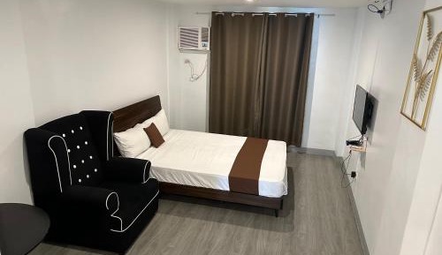 Deluxe Studio