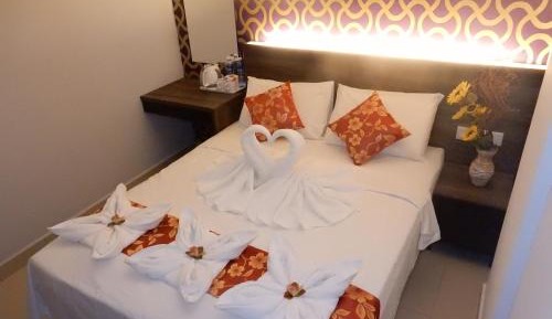 Standard Queen Room (Without Window)